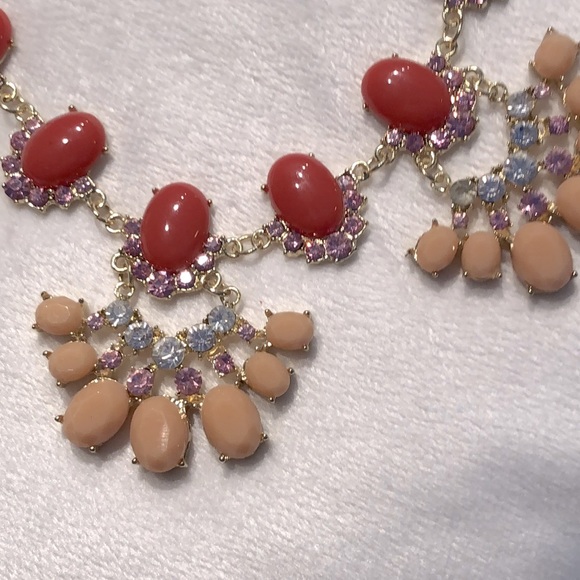 Coral & peach colored bubble statement necklace with rhinestones - Picture 6 of 7